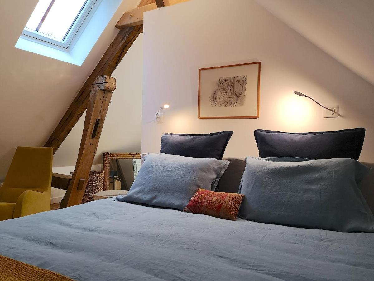 Maison D'Hotes - Les Tillets Bois-Sainte-Marie Ruang foto