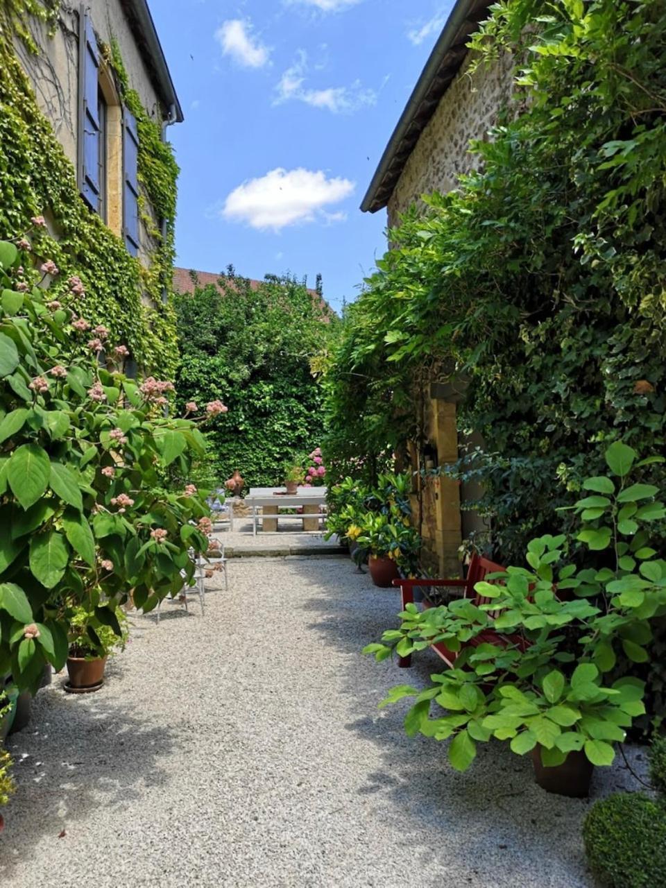 Maison D'Hotes - Les Tillets Bois-Sainte-Marie Ruang foto